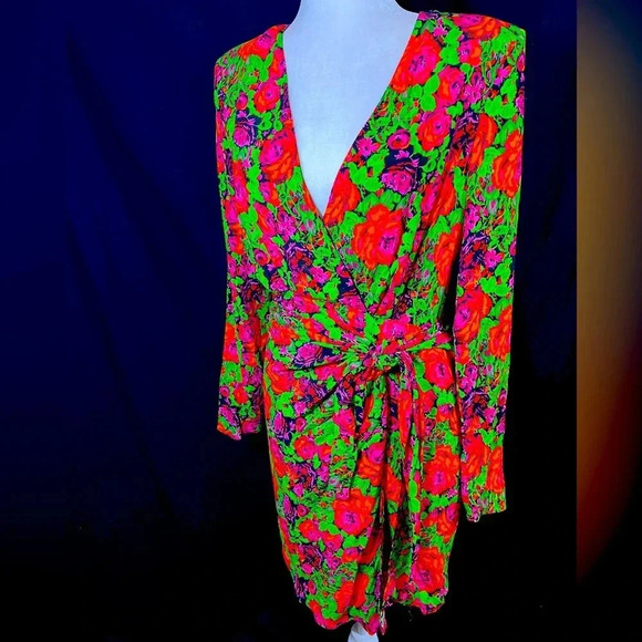 Zara Dresses & Skirts - Zara Neon Green & Hot Pink Floral Long Sleeve Wrap Dress